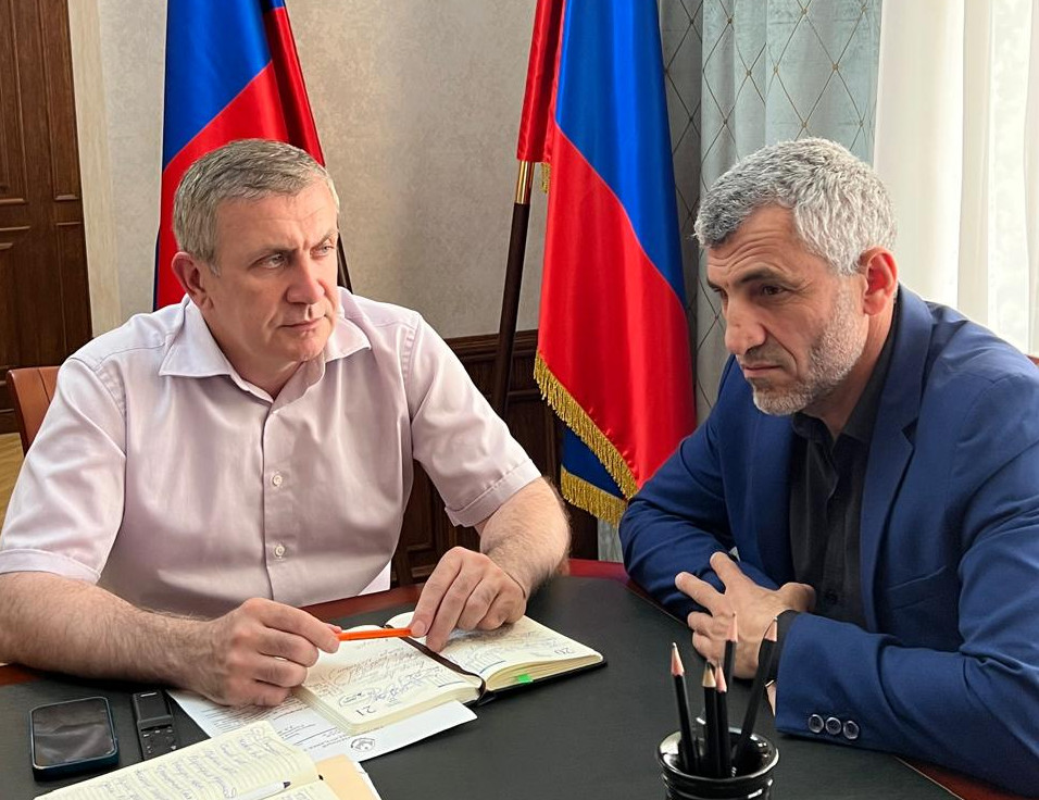 Запир Алхасов встретился с руководителем афганской диаспоры